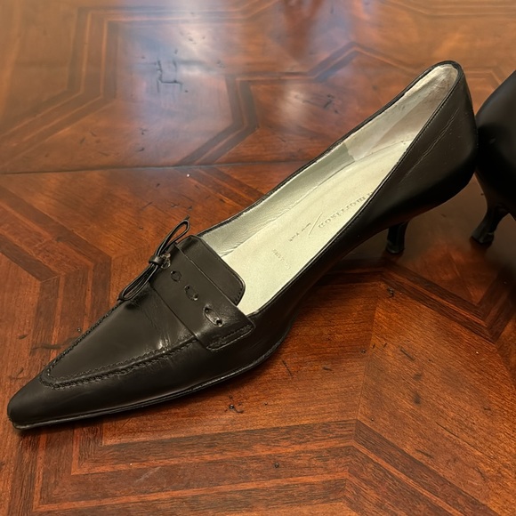 Sigerson Morrison Black Leather Kitten Heels - Picture 5 of 9